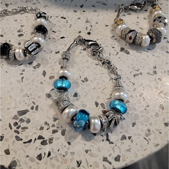 LOT of 3 bracelets  - Picture 2 of 12